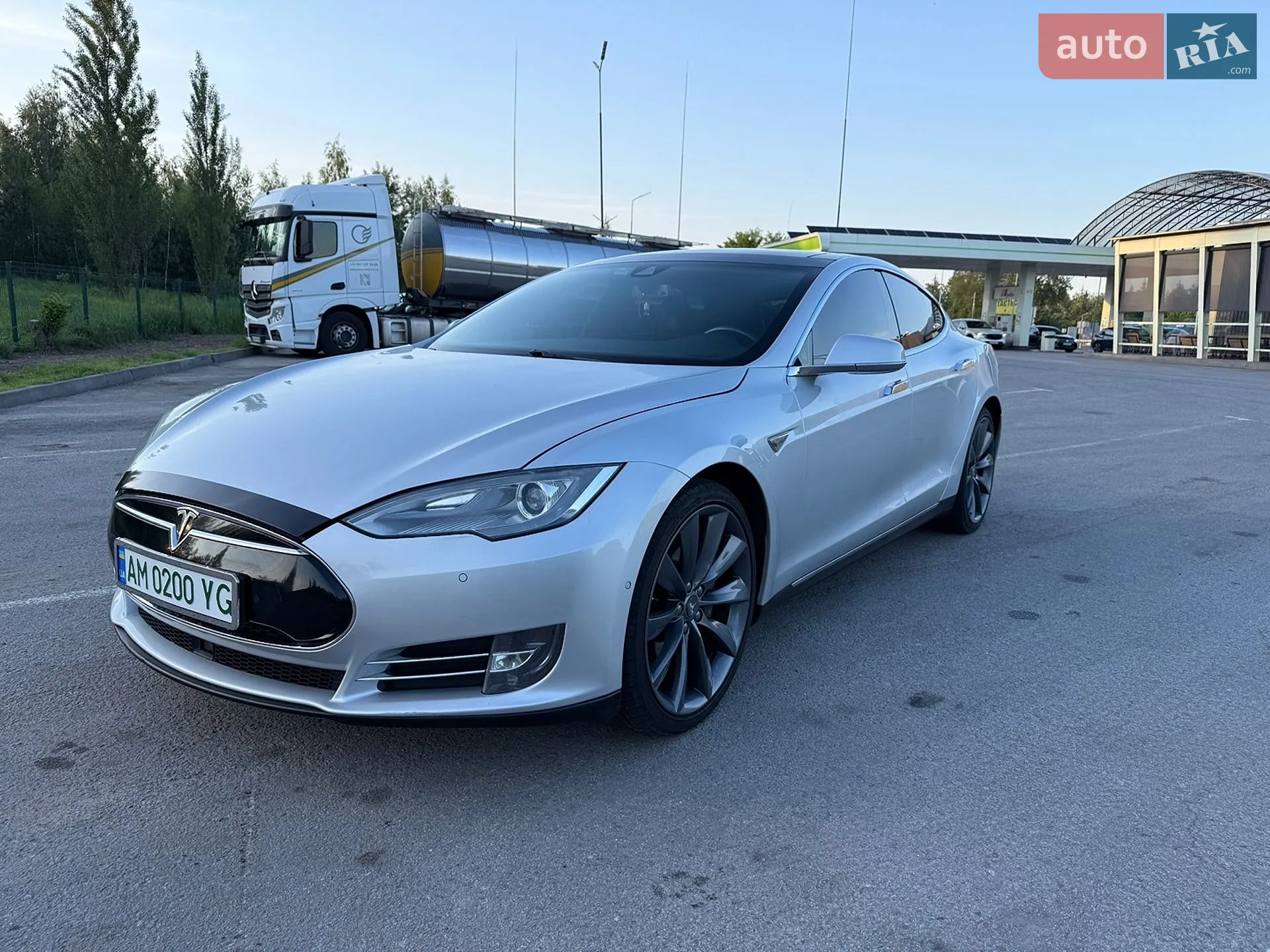 2014 Tesla Model S - фото 1
