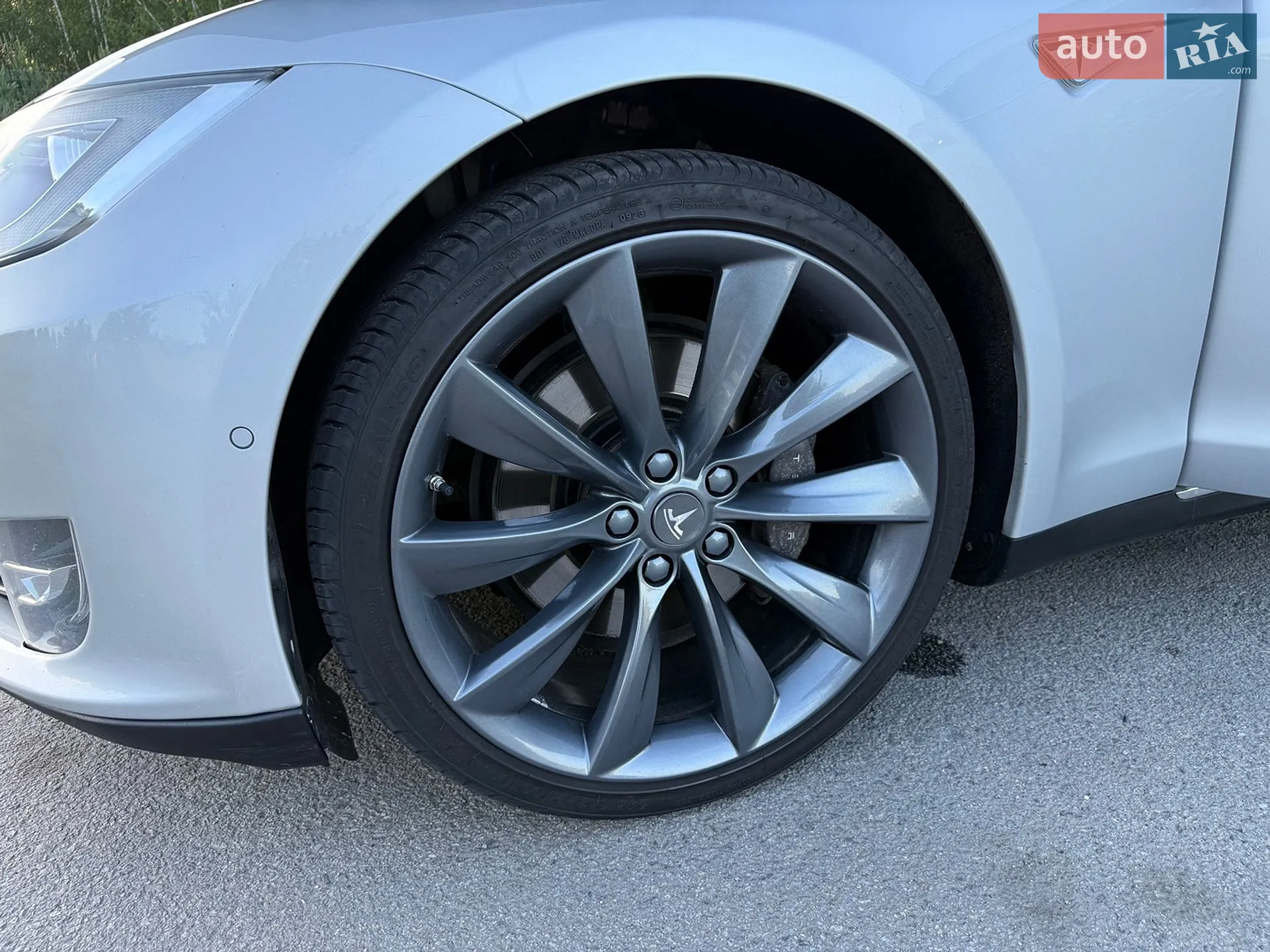 2014 Tesla Model S - мініатюра 19