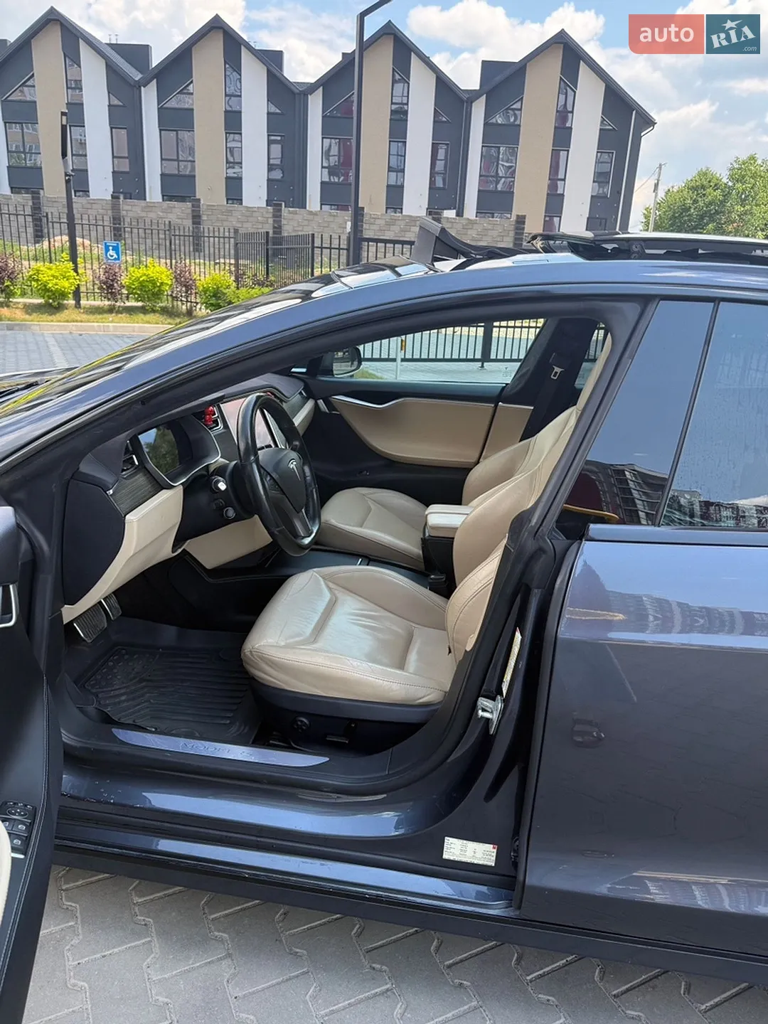2016 Tesla Model S - мініатюра 19