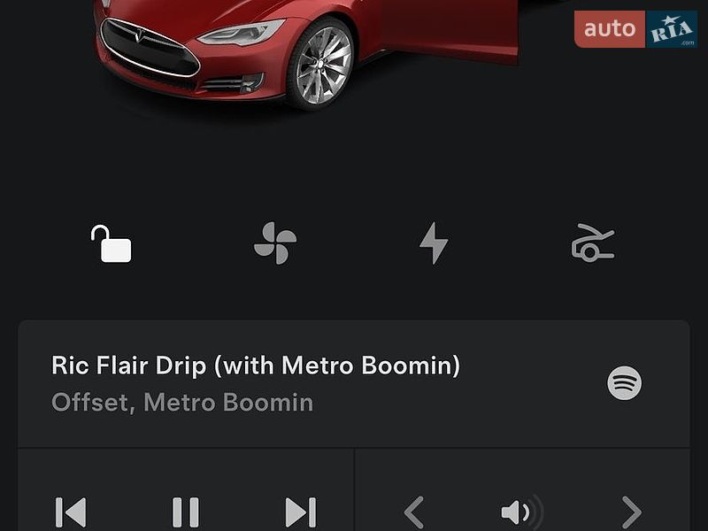 Лифтбек Tesla Model S 2014 в Луцке