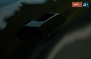Лифтбек Tesla Model S 2023 в Полтаве
