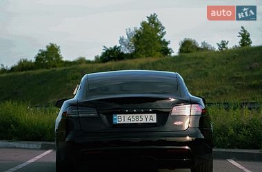 Лифтбек Tesla Model S 2023 в Полтаве