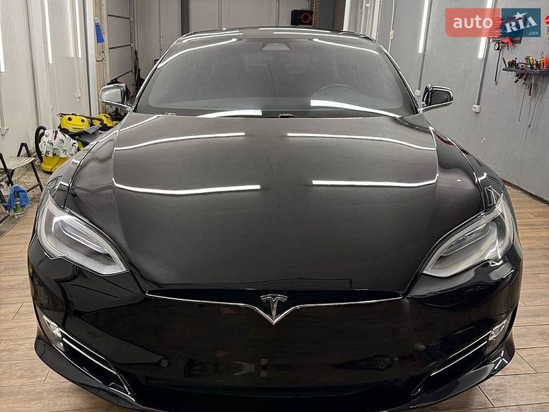 Лифтбек Tesla Model S 2017 в Пустомытах фото 2 Лифтбек Tesla Model S 2017 в Пустомытах