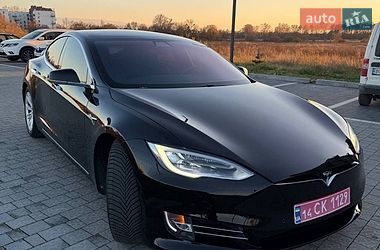 Лифтбек Tesla Model S 2017 в Пустомытах фото 15 Лифтбек Tesla Model S 2017 в Пустомытах