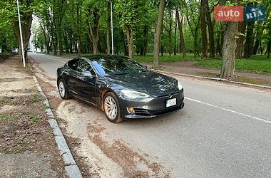 Ліфтбек Tesla Model S 2018 в Чернівцях фото 2 Ліфтбек Tesla Model S 2018 в Чернівцях