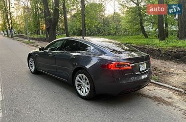 Ліфтбек Tesla Model S 2018 в Чернівцях фото 6 Ліфтбек Tesla Model S 2018 в Чернівцях
