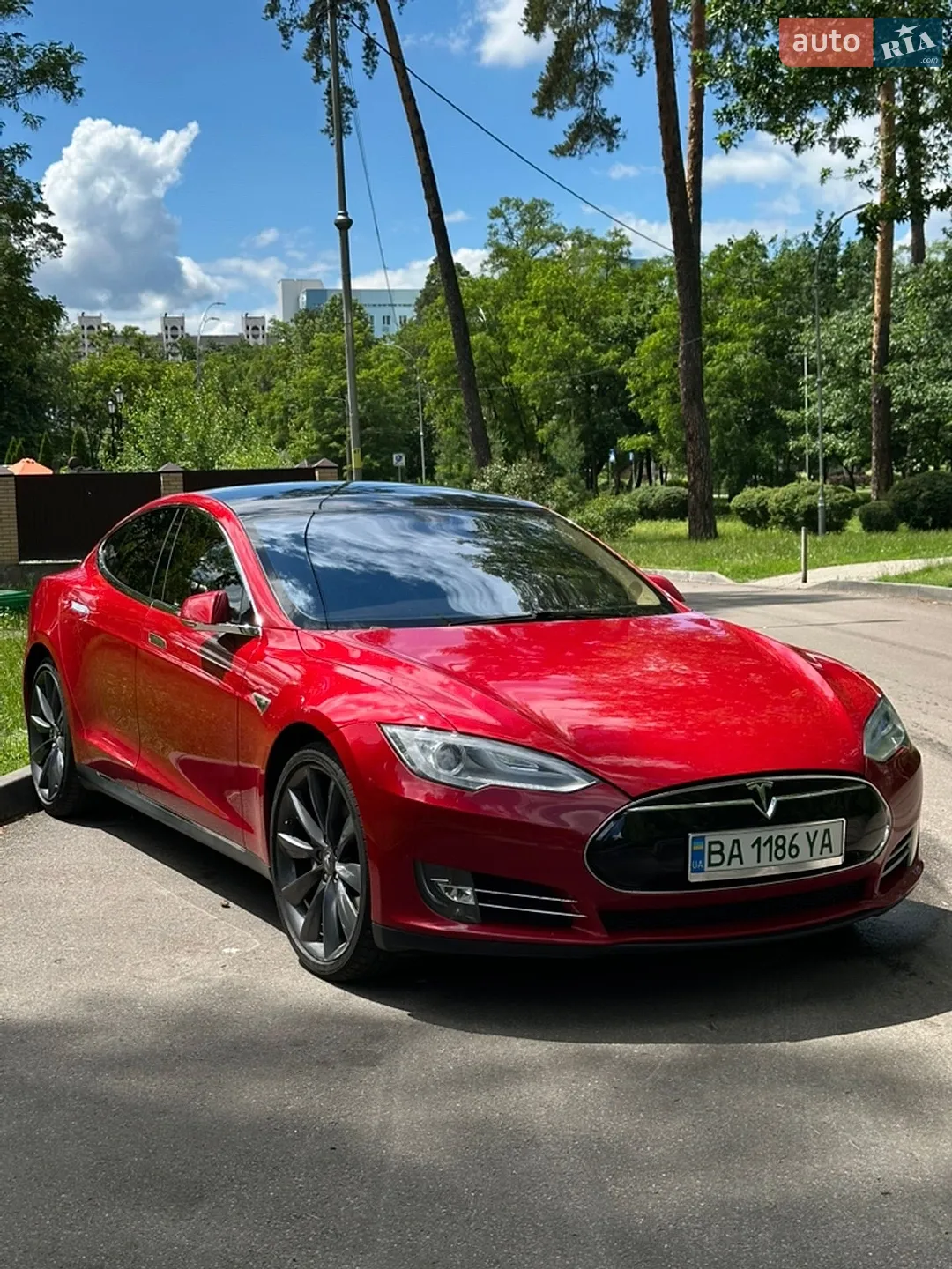 2014 Tesla Model S - фото 1