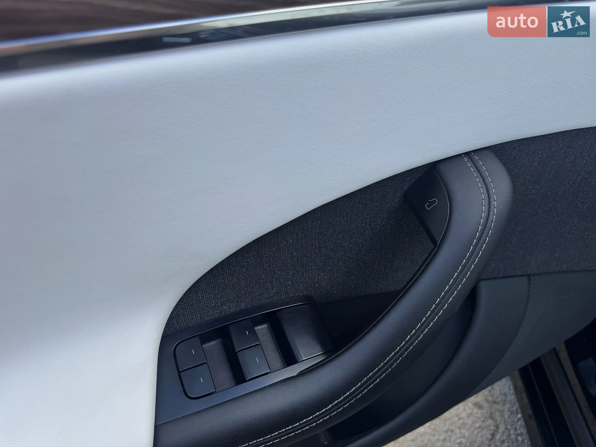 2022 Tesla Model S - мініатюра 16