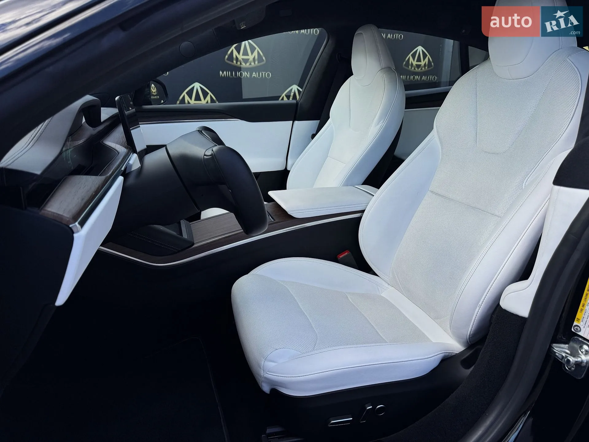 2022 Tesla Model S - мініатюра 11