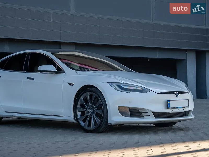 Tesla Model S