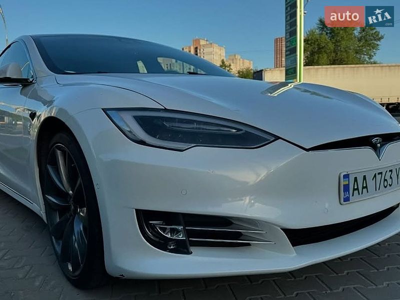 2017 Tesla Model-S, VIN 5YJSA1E16HF196777:plate — фото 1 (autoria)