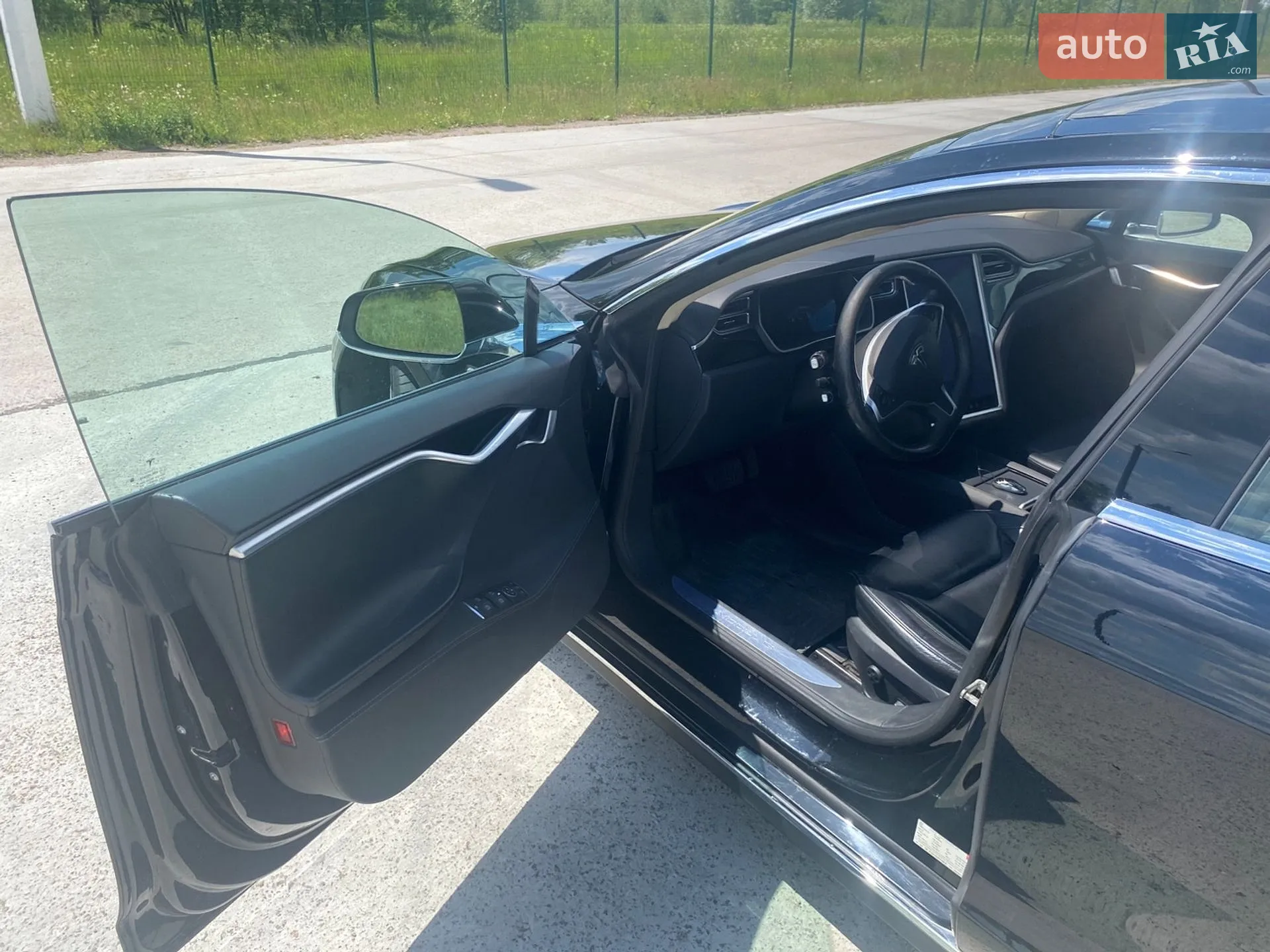 2015 Tesla Model S - мініатюра 26