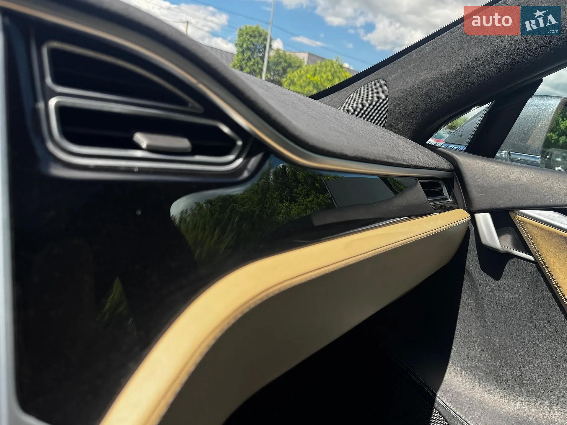 2015 Tesla Model S - мініатюра 31