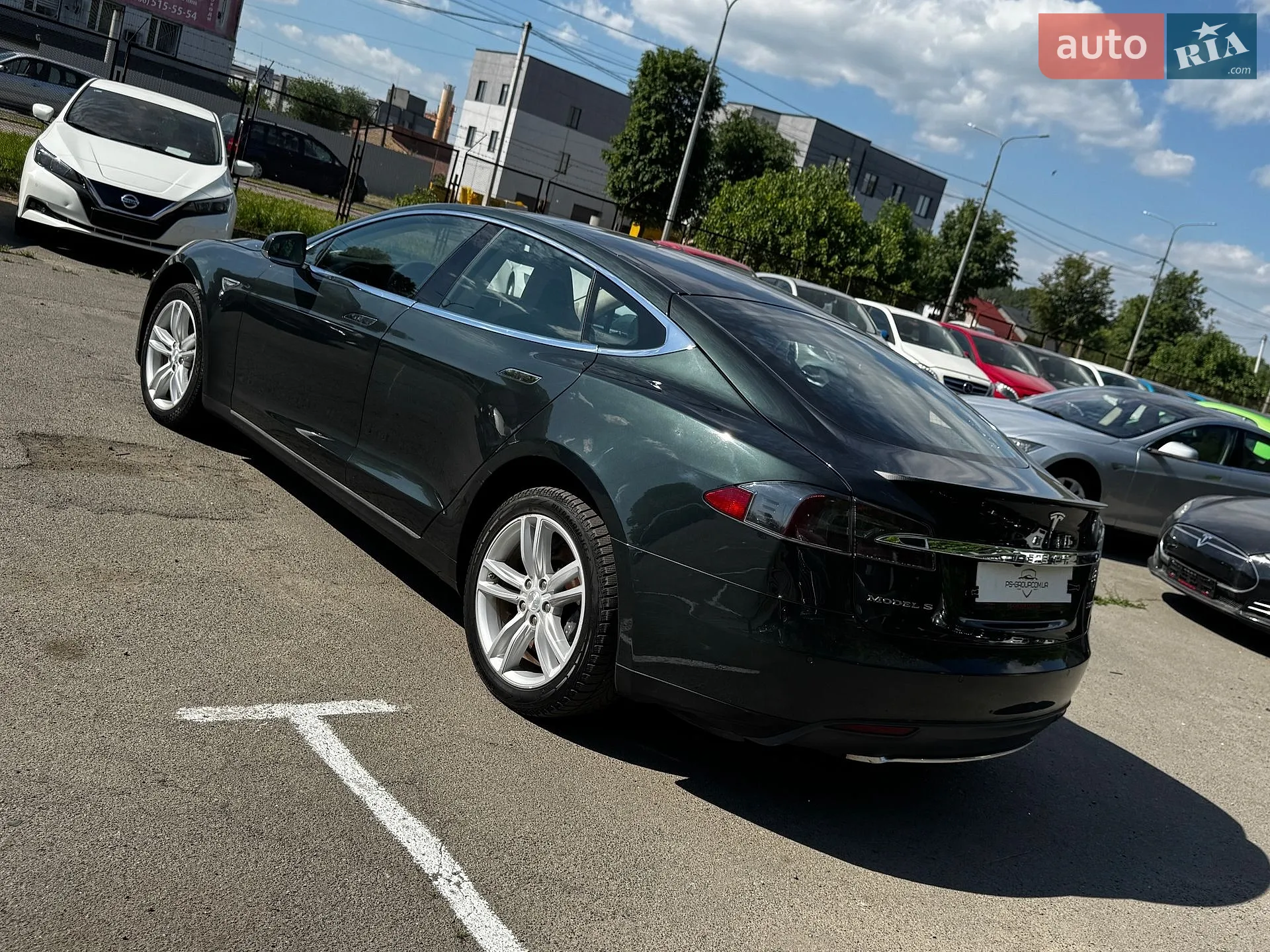 2014 Tesla Model S - мініатюра 11