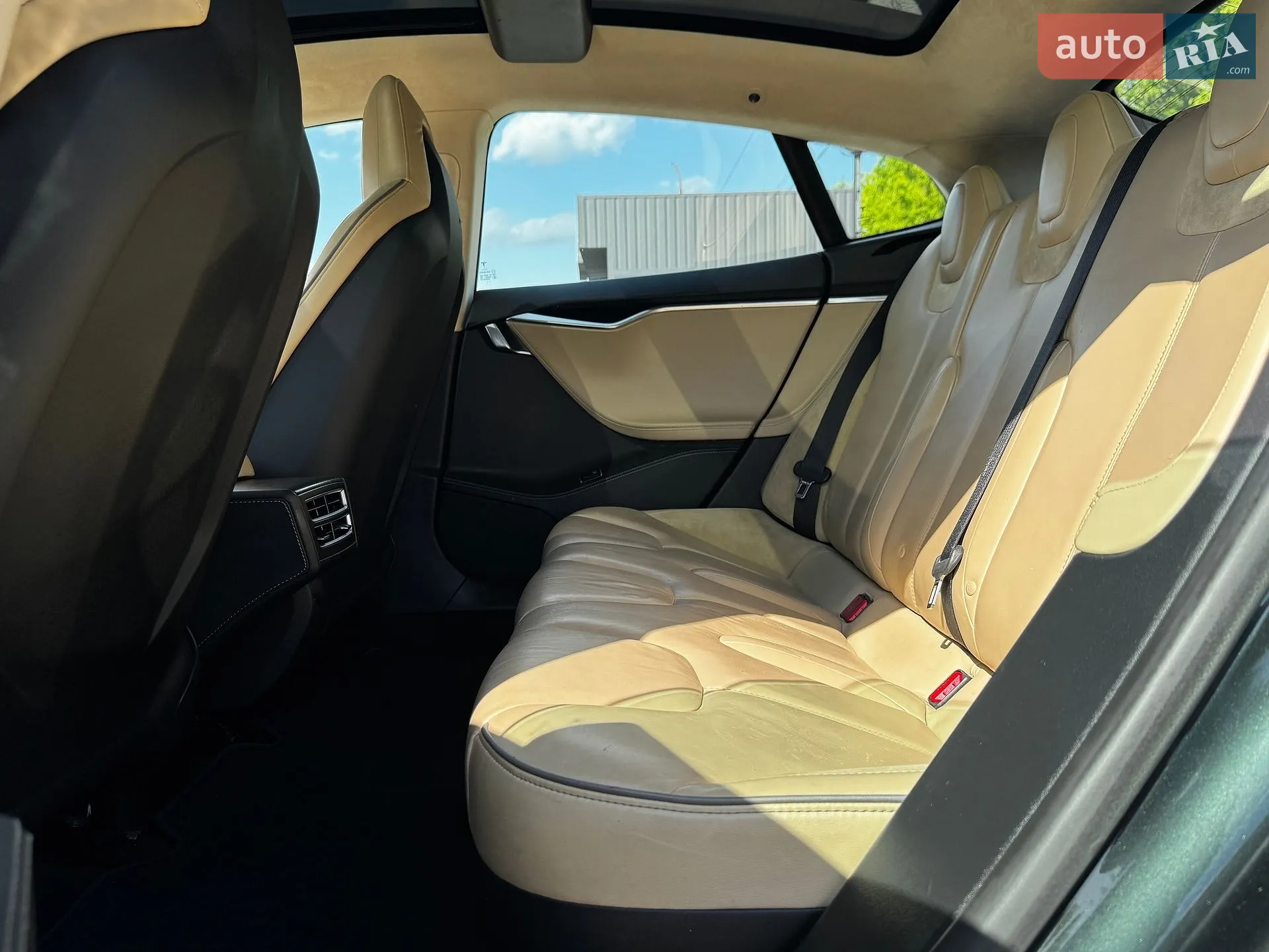 2014 Tesla Model S - мініатюра 22