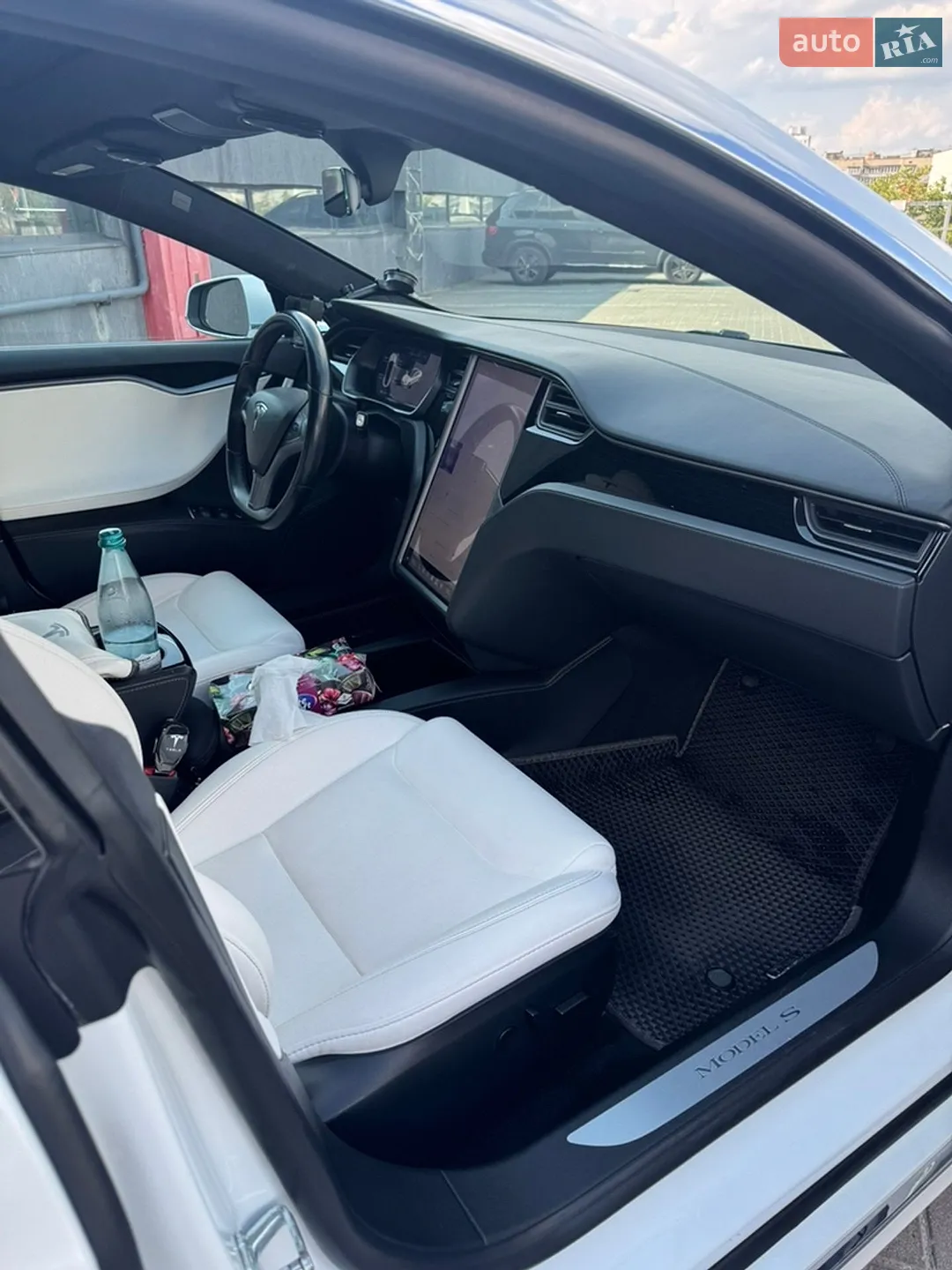 2020 Tesla Model S - мініатюра 13