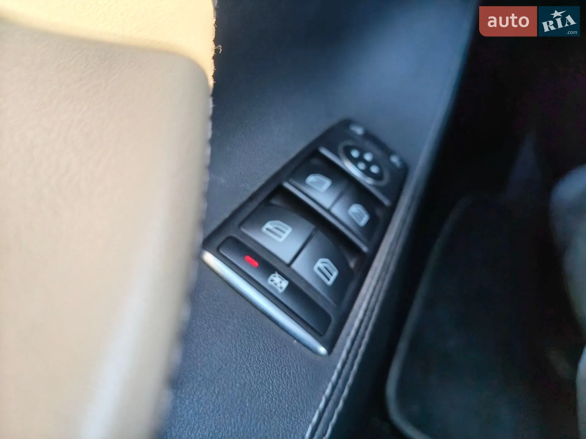 2014 Tesla Model S - мініатюра 17