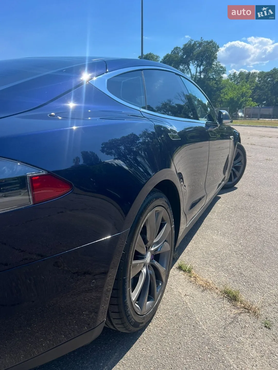 2015 Tesla Model S - мініатюра 10