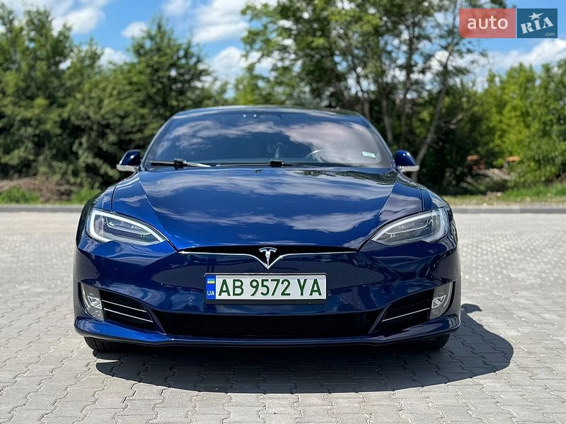Ліфтбек Tesla Model S 2018 в Хмельницькому