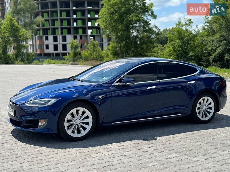 Ліфтбек Tesla Model S 2018 в Хмельницькому