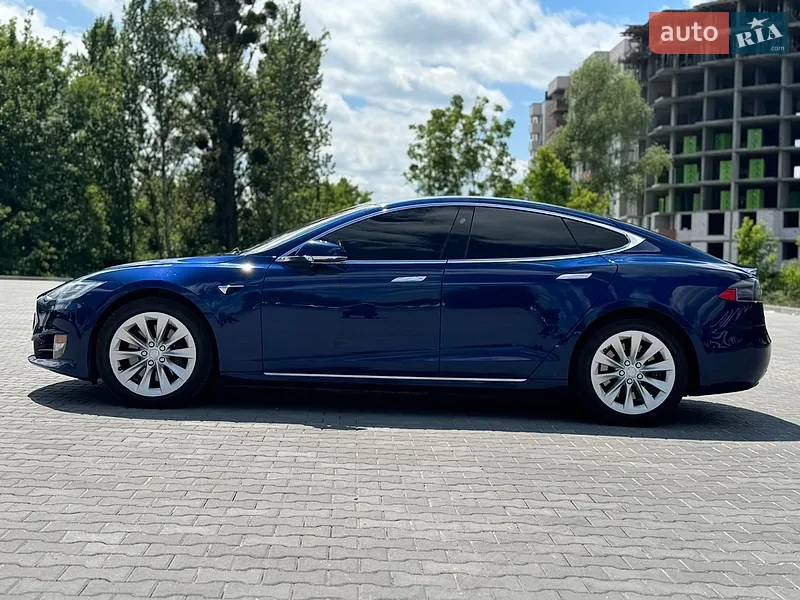 Tesla Model S 2018 VIN 5YJSA1E2XJF285301 фото оголошення 4 з 61
