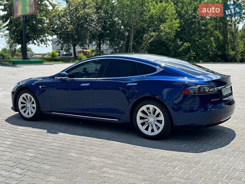 Ліфтбек Tesla Model S 2018 в Хмельницькому
