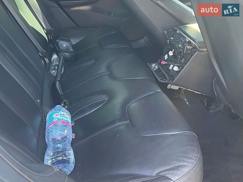 Ліфтбек Tesla Model S 2015 в Києві