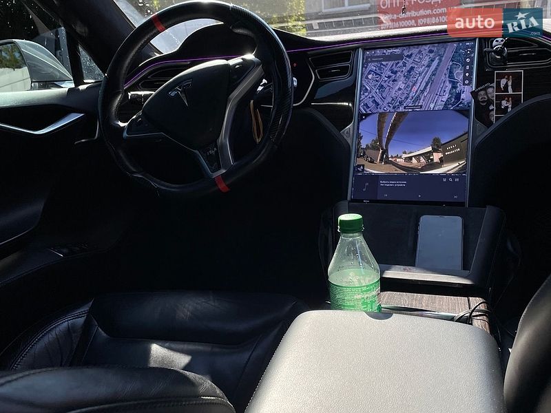 Ліфтбек Tesla Model S 2015 в Києві