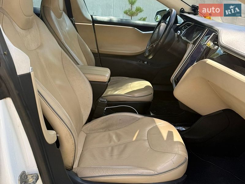 Лифтбек Tesla Model S 2014 в Хмельницком фото 17 Лифтбек Tesla Model S 2014 в Хмельницком
