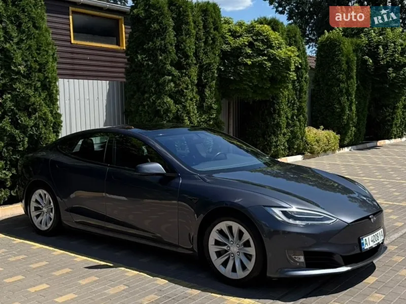 Tesla Model S