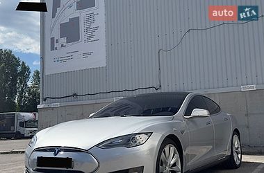 Ліфтбек Tesla Model S 2013 в Святопетрівське Ліфтбек Tesla Model S 2013 в Святопетрівське