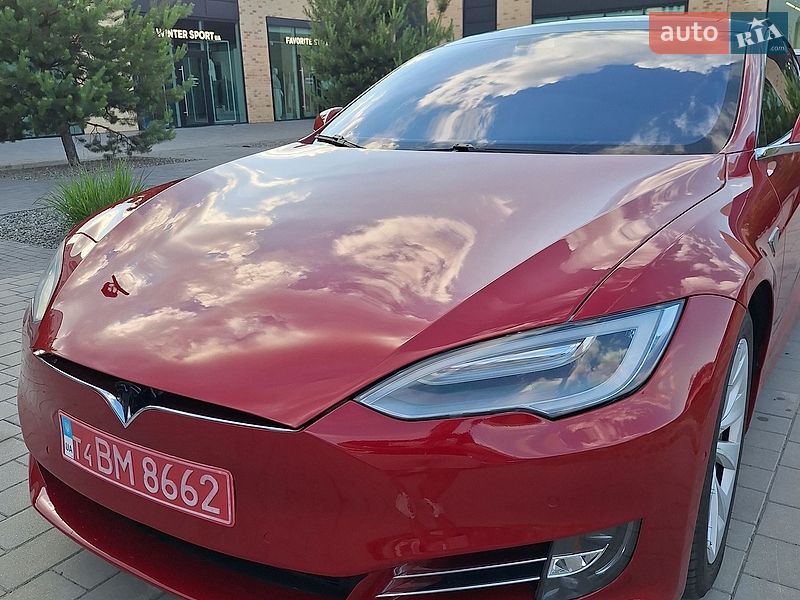 Ліфтбек Tesla Model S 2016 в Хмельницькому фото 3 Ліфтбек Tesla Model S 2016 в Хмельницькому