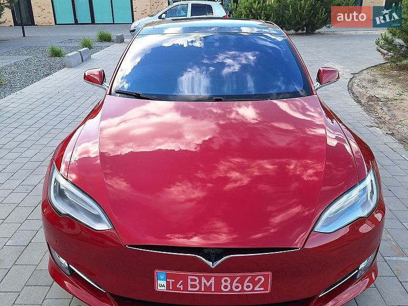 Ліфтбек Tesla Model S 2016 в Хмельницькому фото 4 Ліфтбек Tesla Model S 2016 в Хмельницькому