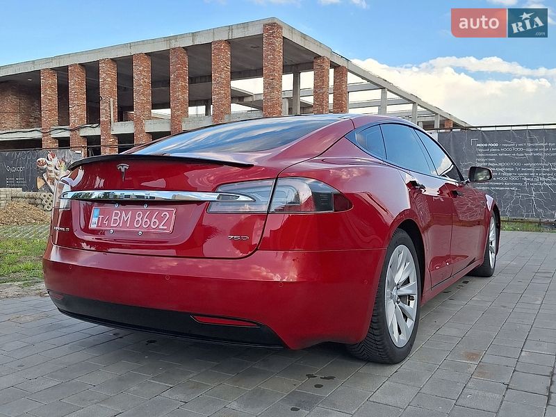 Ліфтбек Tesla Model S 2016 в Хмельницькому фото 8 Ліфтбек Tesla Model S 2016 в Хмельницькому