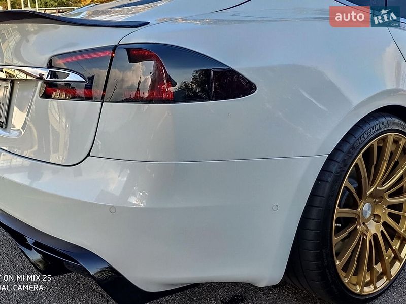 Лифтбек Tesla Model S 2019 в Днепре фото 33 Лифтбек Tesla Model S 2019 в Днепре