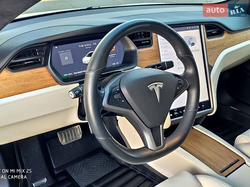 Лифтбек Tesla Model S 2019 в Днепре фото 39 Лифтбек Tesla Model S 2019 в Днепре