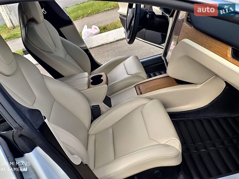 Лифтбек Tesla Model S 2019 в Днепре фото 55 Лифтбек Tesla Model S 2019 в Днепре