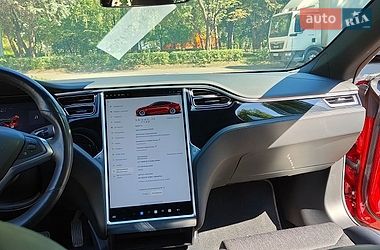 Ліфтбек Tesla Model S 2017 в Луцьку