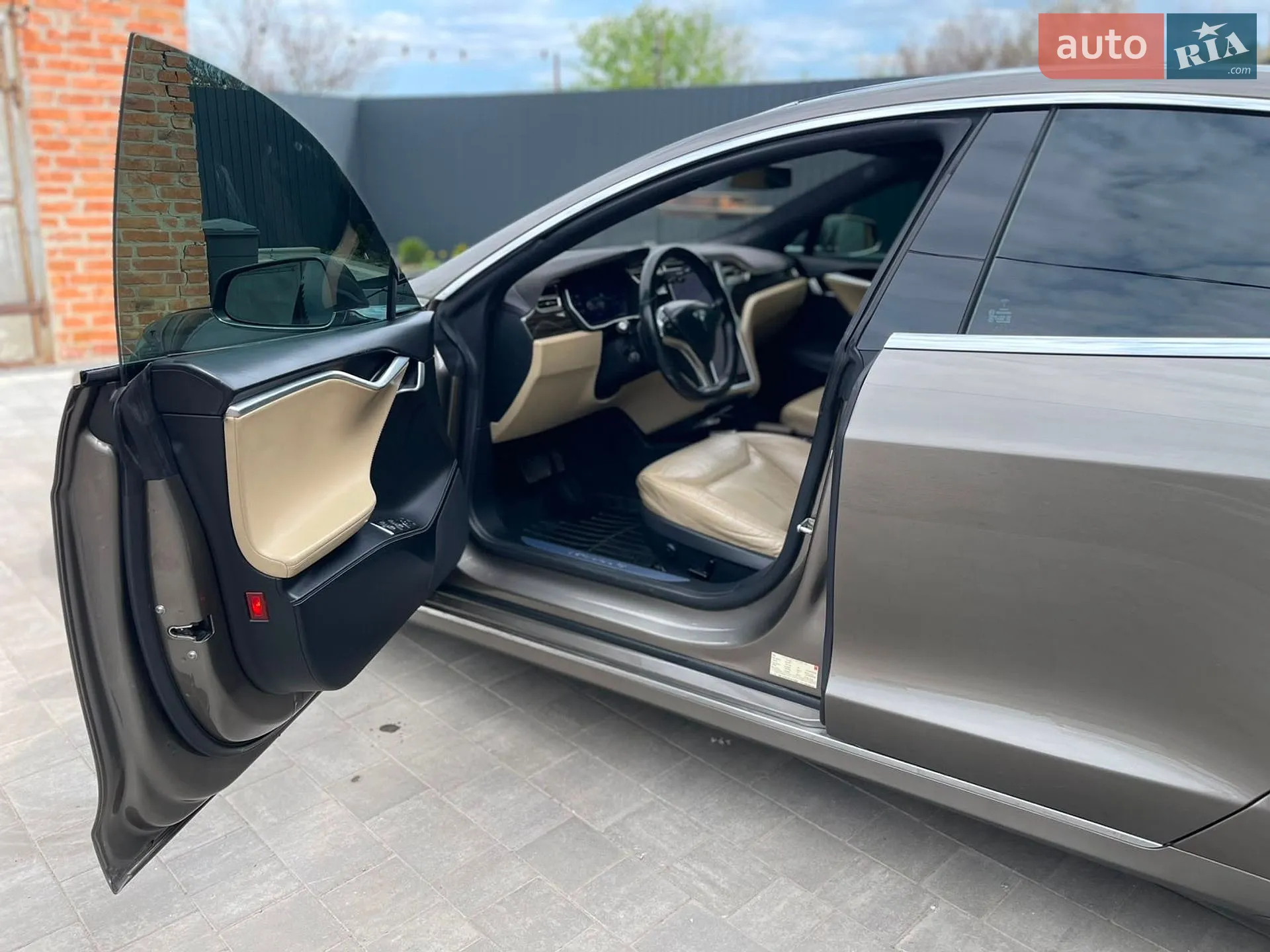 2016 Tesla Model S - мініатюра 33
