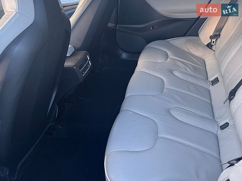 Лифтбек Tesla Model S 2013 в Житомире фото 14 Лифтбек Tesla Model S 2013 в Житомире