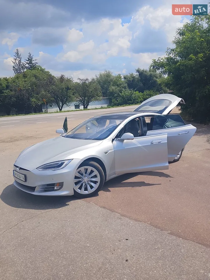 2015 Tesla Model S - мініатюра 35