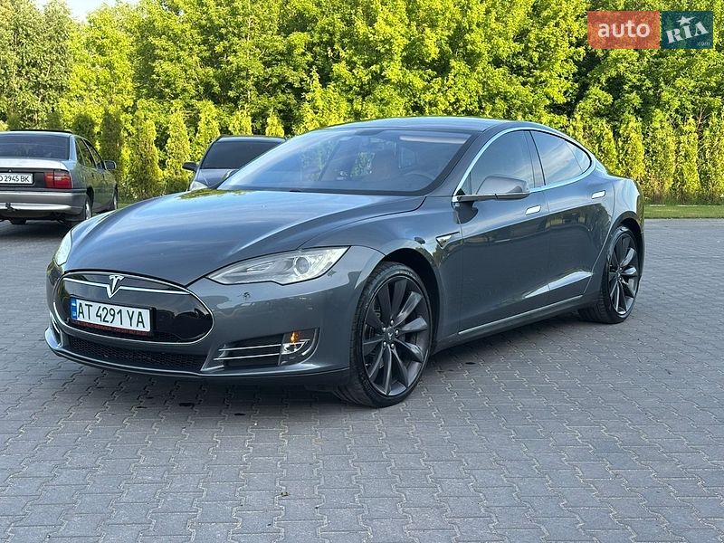 Ліфтбек Tesla Model S 2014 в Тернополі фото 4 Ліфтбек Tesla Model S 2014 в Тернополі