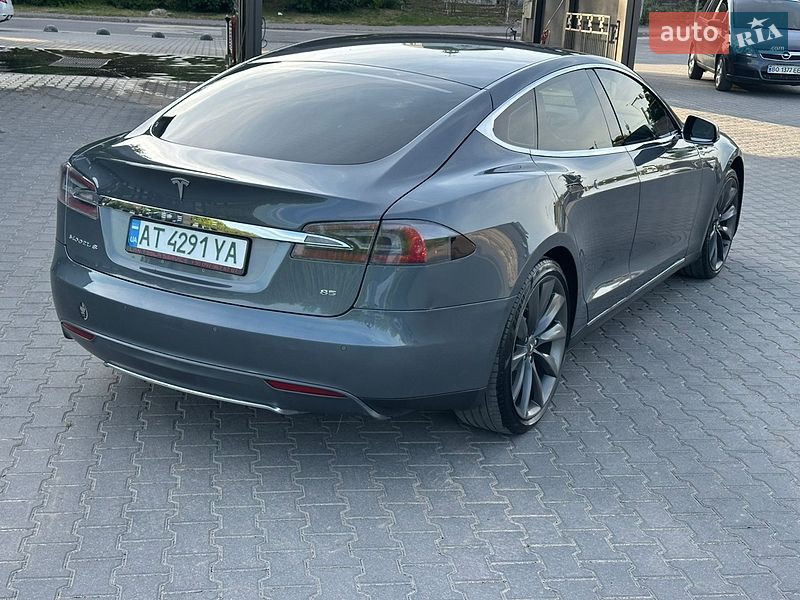 Ліфтбек Tesla Model S 2014 в Тернополі фото 21 Ліфтбек Tesla Model S 2014 в Тернополі