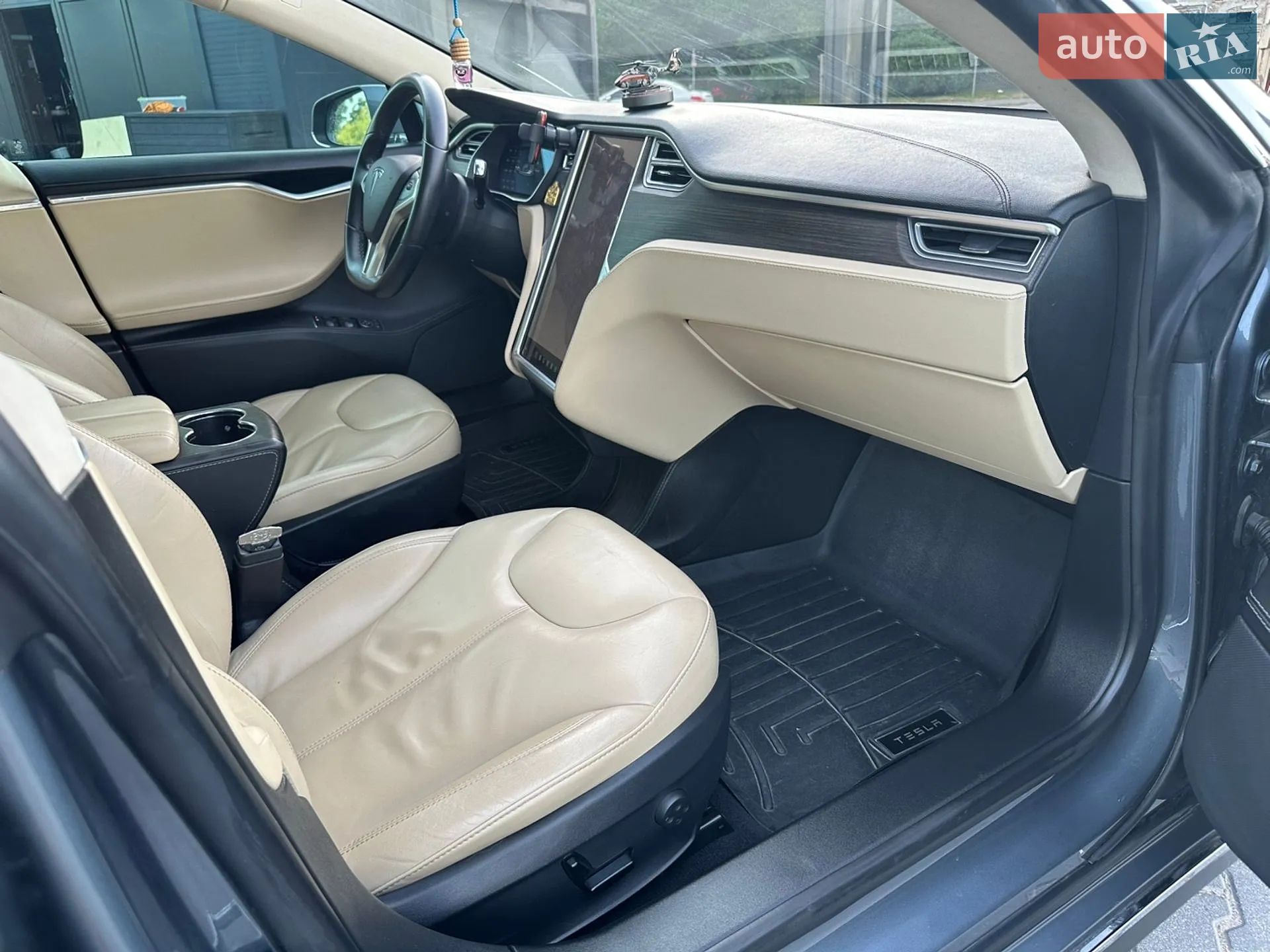2014 Tesla Model S - мініатюра 44