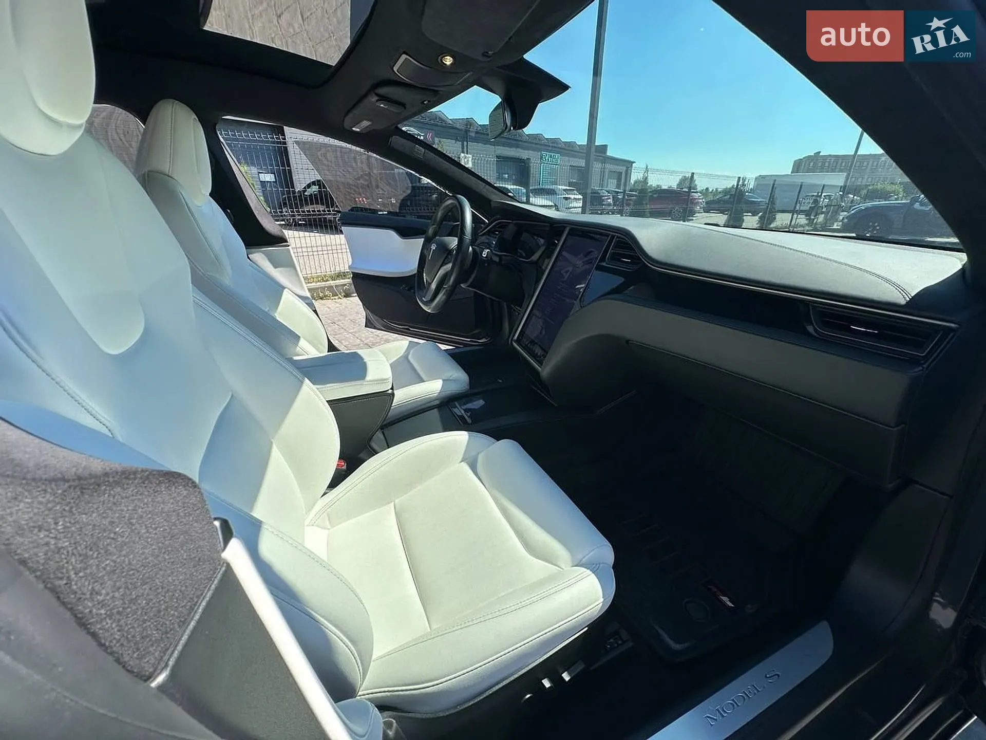 2020 Tesla Model S - мініатюра 20