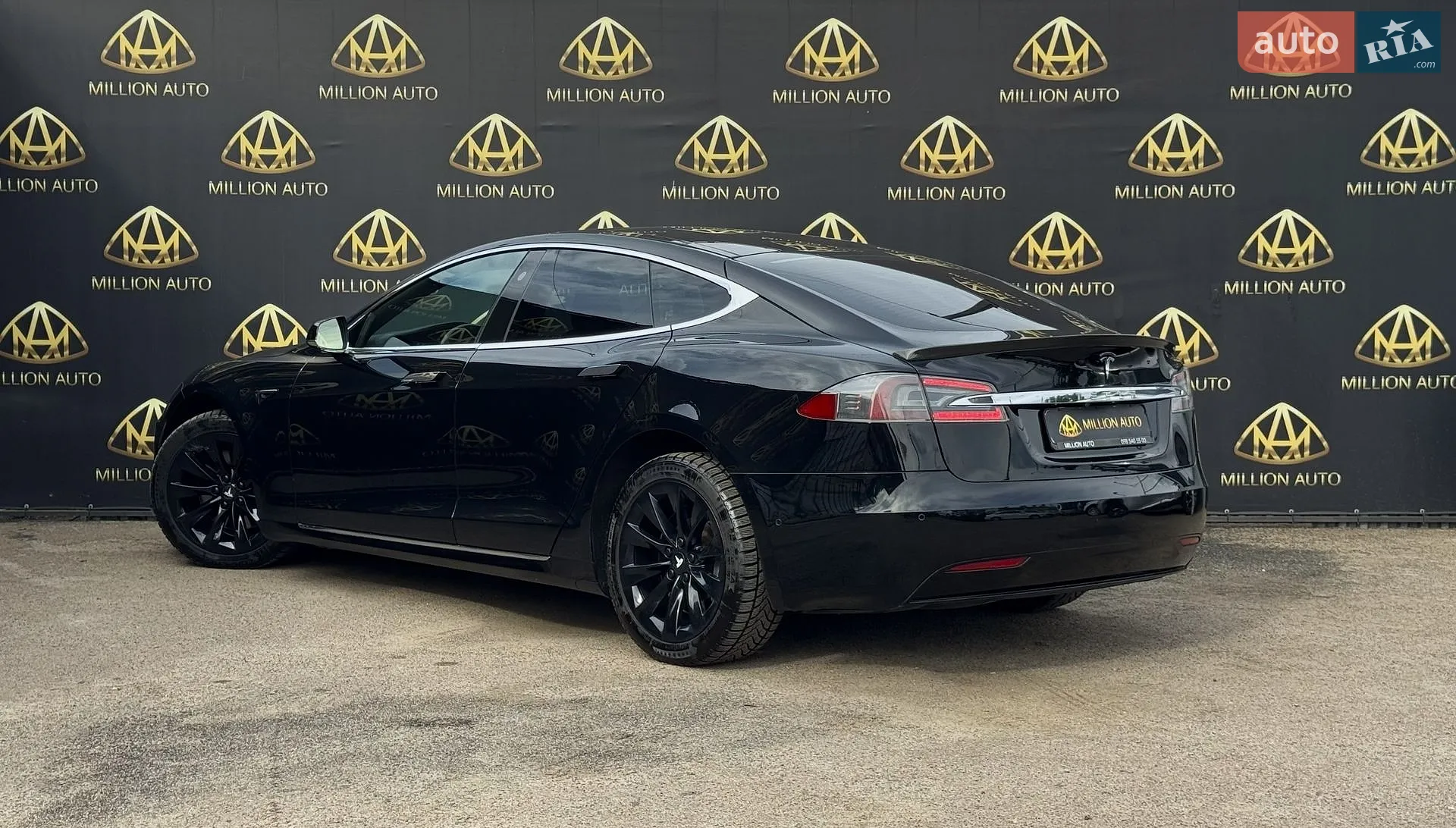 Tesla Model S 2019 VIN 5YJSA1E28KF305174 фото оголошення 4 з 29