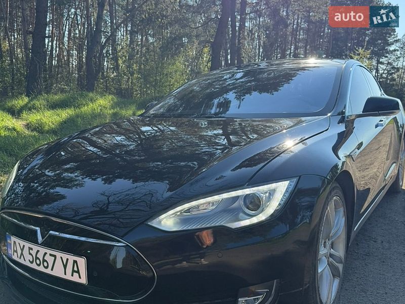 Лифтбек Tesla Model S 2014 в Харькове
