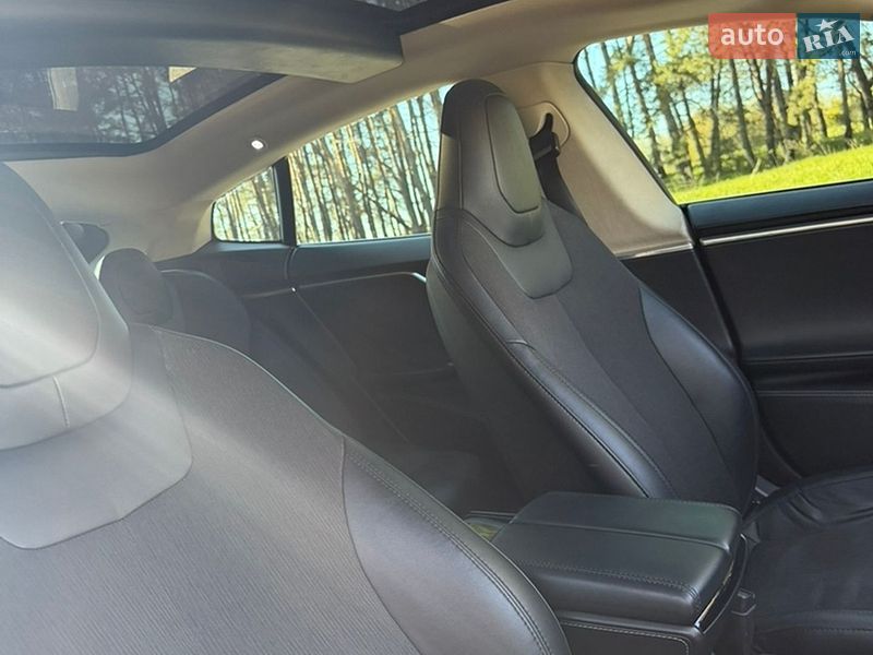 Лифтбек Tesla Model S 2014 в Харькове