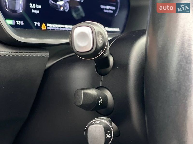 Лифтбек Tesla Model S 2019 в Киеве