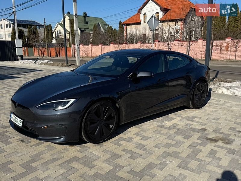 Tesla Model S 2023